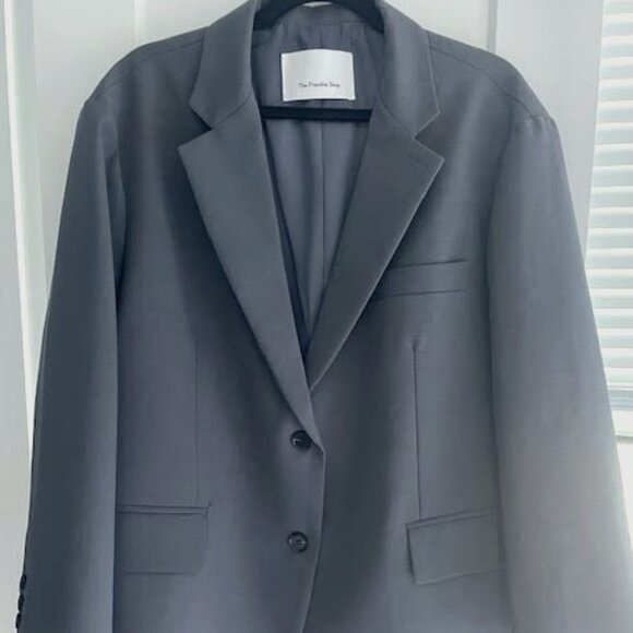 Bea Blazer - Picture 1 of 6